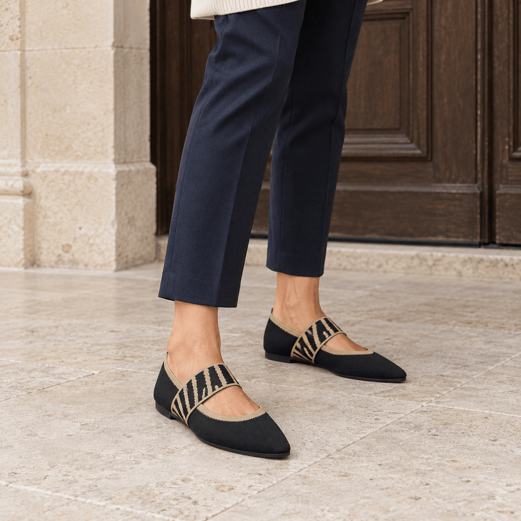 montelore-souliers Babies femme plates en maille tricotée noir et beige à bout pointu